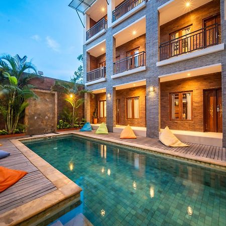 Gelatik Bed And Breakfast Seminyak  Exterior photo