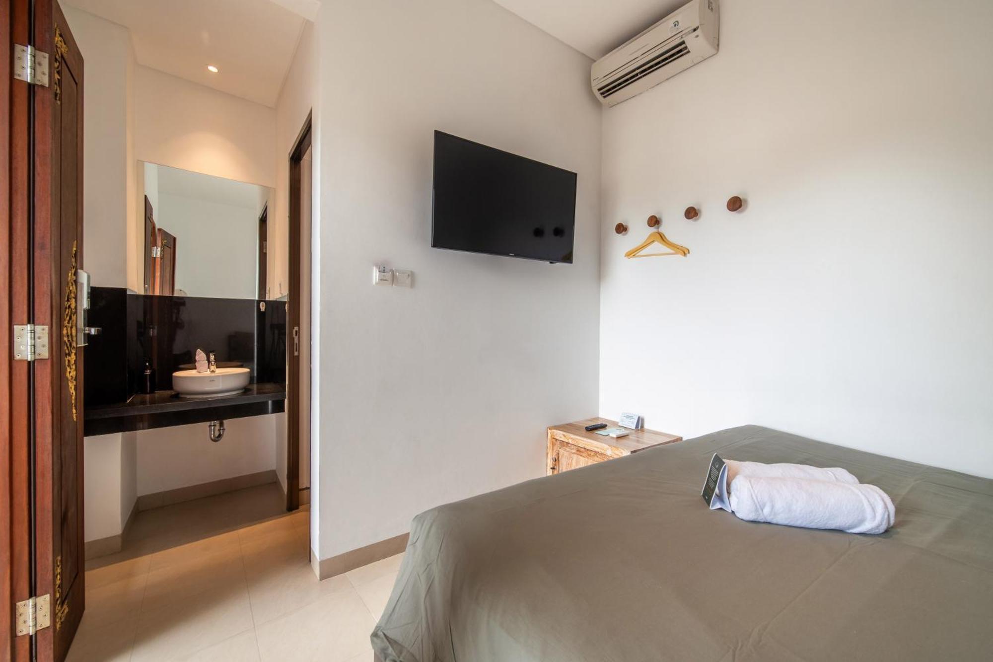 Gelatik Bed And Breakfast Seminyak  Exterior photo